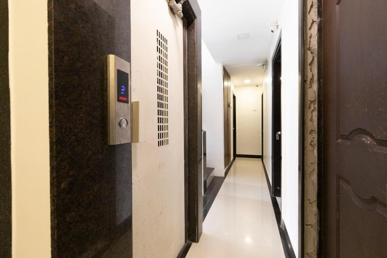 Hotel Girgoan Palace Βομβάη Εξωτερικό φωτογραφία